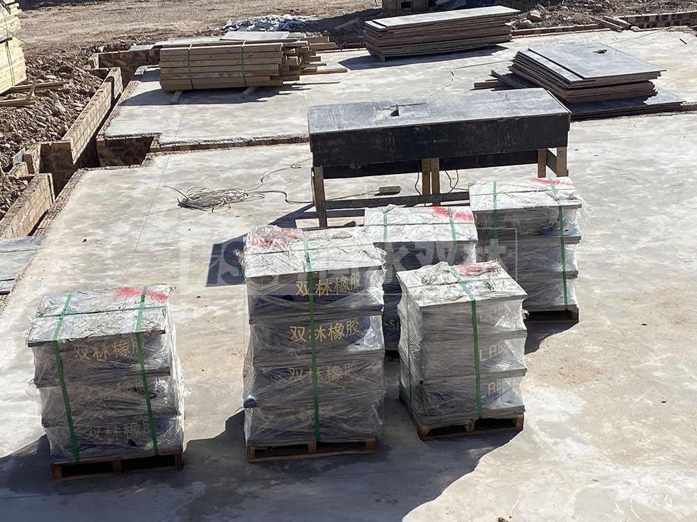 建筑橡胶隔震支座费用 LNRφ400叠层橡胶隔震支座 建筑天然橡胶隔震支座(LNR)